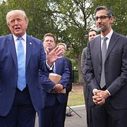 USA:s president Donald Trump och Alphabets vd Sundar Pichai efter mötet om AI-säkerhet i tisdags.