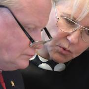 Försvarsminister Peter Hultqvist (S) och utrikesminister Margot Wallström (S).