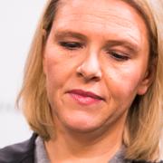 Sylvi Listhaug på presskonferensen där hon meddelar att hon avgår.