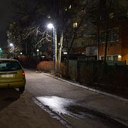 Mannen knivskars i nordvästra Stockholm