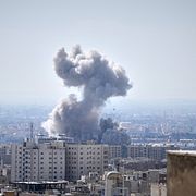 Rök efter en attack mot Teheran 1 mars.