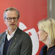 Socialdemokraternas ekonomisk-politiske talesperson Mikael Damberg och partiledaren Magdalena Andersson.