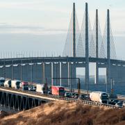 Kö på Öresundsbron i går.