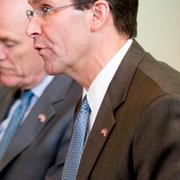 Mark Esper under ett mötet i Pentagon den 29 juli.