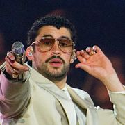 Bad Bunny under en konsert i tyska Düsseldorf.