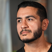 Abdul El-Sayed och Haley Stevens konkurrerar om att bli Demokraternas kandidat i senatsvalet i Michigan.