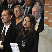 C-ledaren Thand Ringqvist och V-ledaren Nooshi Dadgostar sitter nära varandra under riksmötets öppnande, 29 september.