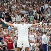 Novak Djokovic efter segern i kvartsfinalen. 
