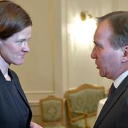 Anna Kinberg Batra (M) och Stefan Löfven (S) vid avtackningen av Fredrik Reinfeldt i januari