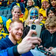  Jim Gottfridsson med svenska fans.