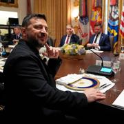 Volodymyr Zelenskyj mittemot vicepresident JD Vance och president Donald Trump i Vita huset på fredagen.