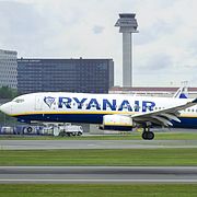 Ett Ryanair-plan landar på Arlanda.