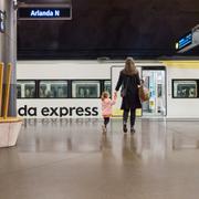 Arlanda express är det snabbaste och bekvämaste resealternativet mellan Stockholm City och Arlanda.