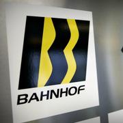 Bahnhof. 