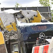 Omkring 20 passagerare fanns ombord på bussen när olyckan inträffade