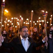 Offren för folkmordet hedras vid en ceremoni.