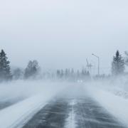 Kyla och snö kan väntas i Götaland. 