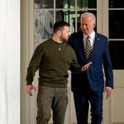 Volodymyr Zelenskyj och Joe Biden.