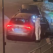 Polisen vid brottsplatsen på torsdagskvällen.