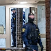 Poliser på platsen. 