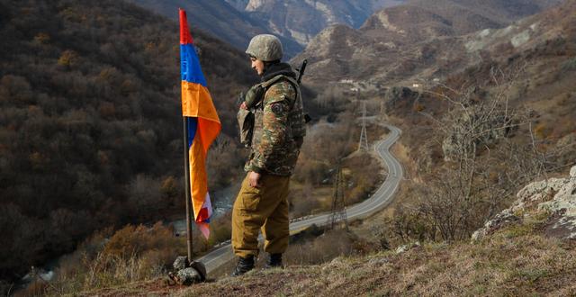 Armenisk soldat i Nagorno-Karabach. Sergei Grits / AP