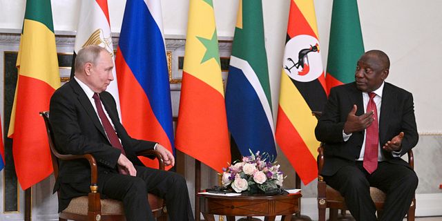 Putin och Ramaphosa. Ramil Sitdikov / AP