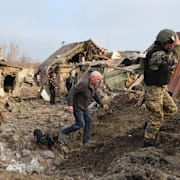 Arkivbild från en rysk attack mot Ukraina i december.