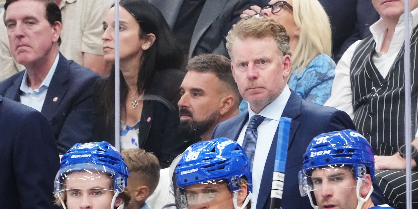Toronto Maple Leafs assisterande tränare Daniel Alfredsson.