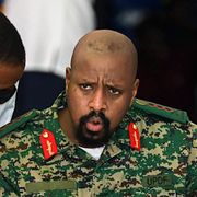 General Muhoozi Kainerugaba är president Musevenis son, och har talats om som en möjlig efterträdare.