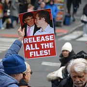 Protester på Manhattan, 6 januari 2026.