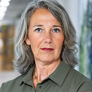 Nordeas chefekonom Annika Winsth och SEB:s seniore ekonom Robert Bergqvist. Arkivbilder.
