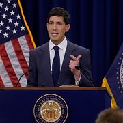 Federal Reserves nye ordförande Kevin Warsh vid gårdagens räntebesked.
