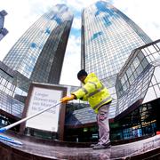 Arkiv, Deutsche Banks högkvarter i Frankfurt.