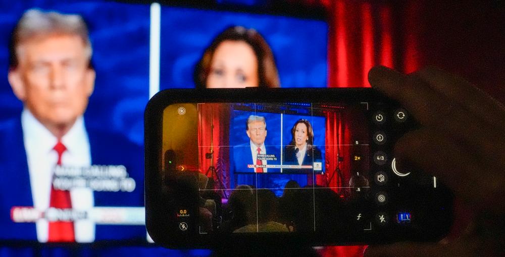 Trump och Harris i debatten.