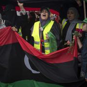 Kvinnor protesterar i Tripoli mot krigsherren Khalifa Haftar. Protesterna ägde rum i slutet av april. Arkivbild.