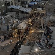 Gazabor bryter fastan under Ramadan i Gaza stad. Bilden är tagen den 22 februari.