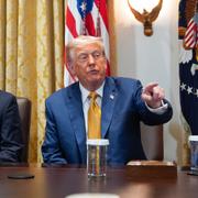 Donald Trump tillsammans med utrikesminister Marco Rubio och försvarsminister Pete Hegseth. 
