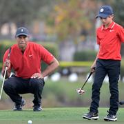 Tiger Woods och Charlie Woods. 