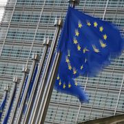 Europeiska flaggor vajar i Bryssel.