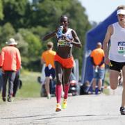 Svenska Isabellah Andersson under dagens maraton i Stockholm.