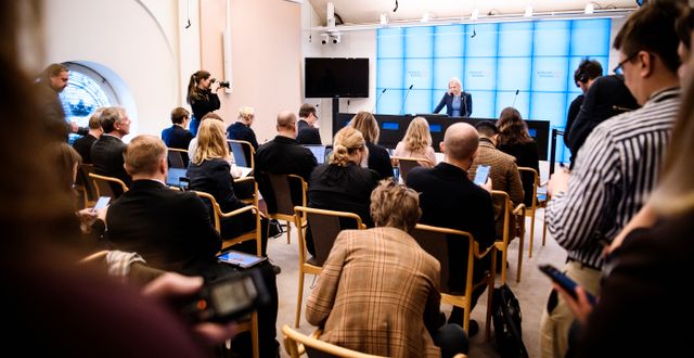 En dagens många presskonferenser. Erik Simander / TT / TT NYHETSBYRÅN