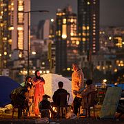 Människor på flykt från södra Libanon på grund av Israels krigföring.