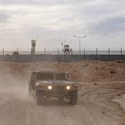 Israeliskt militärfordon nära Rafah. 