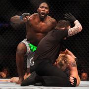 USA:s Anthony Johnson jublar efter att ha vunnit i lätt tungvikt mot Sveriges Alexander Gustafsson på knockout under UFC Fight Night Stockholm den 25 januari 2015 i Stockholm.