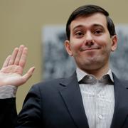 Martin Shkreli vittnade inför USA:s representanthus om prishöjningen på aidsmedicin i februari 2016. Nu är han i hetluften igen för att ha trakasserat en reporter.