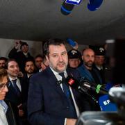 Matteo Salvini utanför rätten på fredagen.