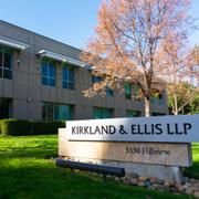 Kirkland & Ellis byggnad i Palo Alto i USA.