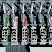 Taket till ett datacenter i Frankfurt i Tyskland. Många av de liknande anläggningar som byggs i Europa ägs i själva verket av amerikanska företag.