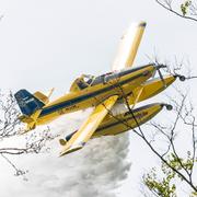 Brandflyg under övning.