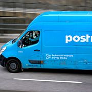 En skåpbil från Postnord. Arkivbild.